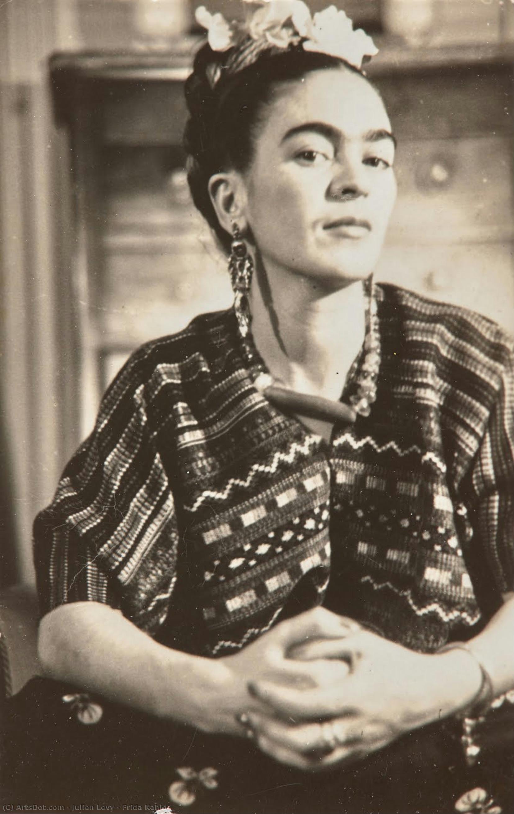 Frida Kahlo — Julien Levy